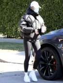 Hailey Baldwin Booty Outside Morning Pilates Class in West Hollywood
