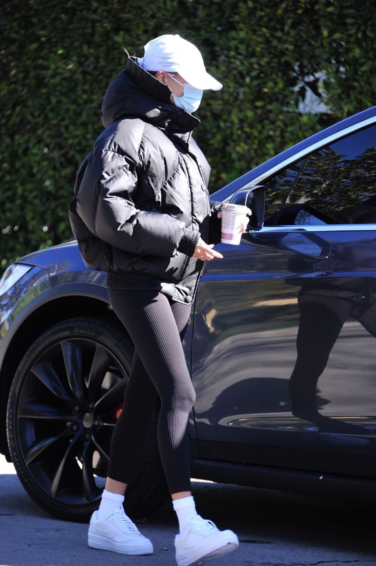 Hailey Baldwin Booty Outside Morning Pilates Class in West Hollywood