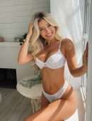 Jilissa Ann Zolotko Booty in Bikini and Lingerie Photoshoot