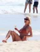 Caroline Vreeland Cleavage and Booty in Bikini on the Beach in Tulum