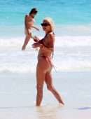 Caroline Vreeland Cleavage and Booty in Bikini on the Beach in Tulum