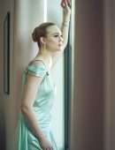Elle Fanning Getting Ready for the Virtual Golden Globes