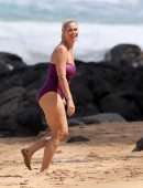 Katy Perry Pokies and Booty in a Swimsuit at a Beach in Hawaii