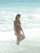 Lais Ribeiro Cleavage in Bikini on the Beach in Tulum