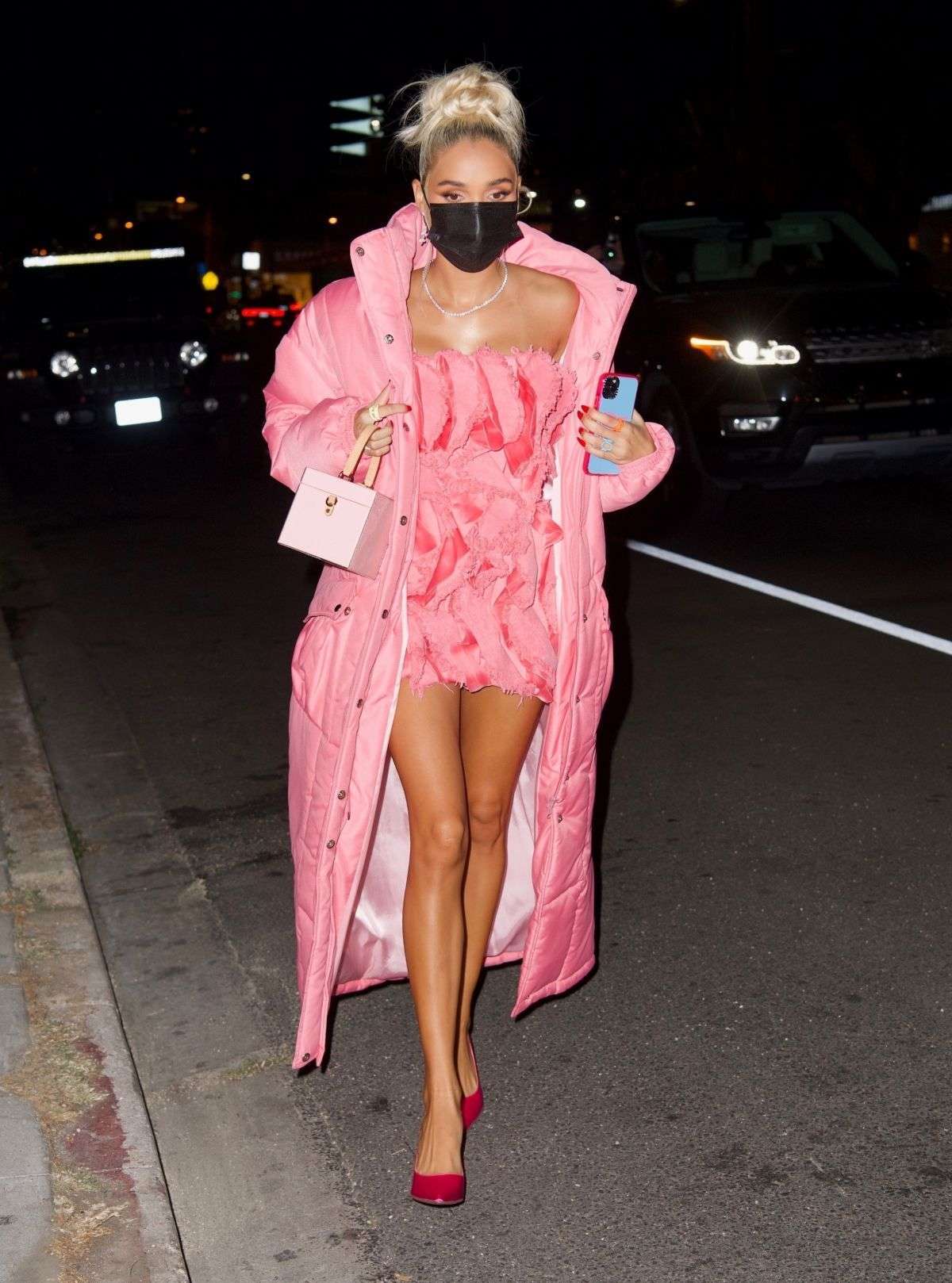 Pia Mia Perez Leggy at The Nice Guy in Hollywood