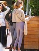 Alessandra Ambrosio Booty, Out for Lunch with Friends at Soho House Malibu