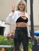 Heidi Klum Arriving for an America's Got Talent Taping in Pasadena