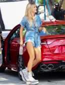 Heidi Klum Filming a KIA Commercial for America's Got Talent in Pasadena