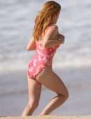 Isla Fisher Booty in a Swimsuit on the Beach in Sydney
