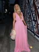 Paris Hilton Cleavage, Poses upon Arriving at Craig's in West Hollywood