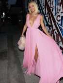 Paris Hilton Cleavage, Poses upon Arriving at Craig's in West Hollywood