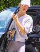 Alessandra Ambrosio Booty, Arriving to Workout in Los Angeles