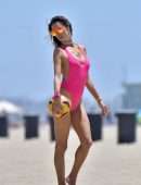 Alessandra Ambrosio Booty, Playing Beach Volleyball in Santa Monica