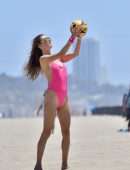 Alessandra Ambrosio Booty, Playing Beach Volleyball in Santa Monica