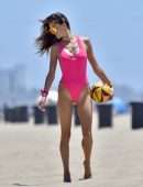 Alessandra Ambrosio Booty, Playing Beach Volleyball in Santa Monica