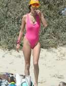 Alessandra Ambrosio Booty, Playing Beach Volleyball in Santa Monica