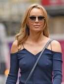 Amanda Holden Pokies, Departing the Global Radio Studios in London