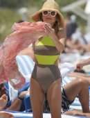 Giada De Laurentiis in a Cute Color Block Swimsuit in Miami