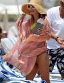 Giada De Laurentiis in a Cute Color Block Swimsuit in Miami