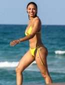 Jessica Ledon Booty on a Romantic Afternoon at the Beach in Miami Beach