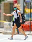 Kelly Ripa Going to a Gym in NYC