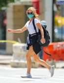 Kelly Ripa Going to a Gym in NYC