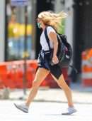 Kelly Ripa Going to a Gym in NYC