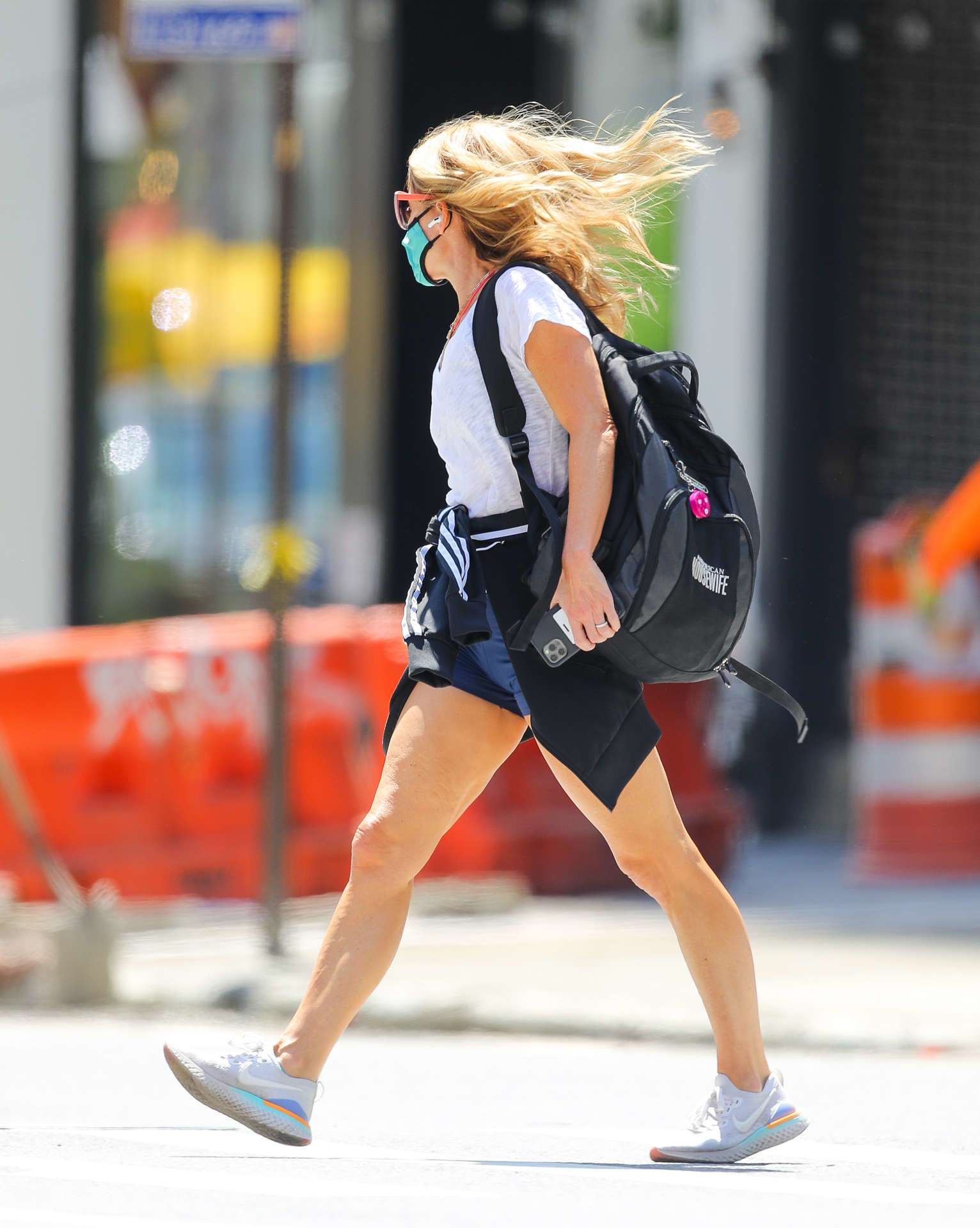 Kelly Ripa Going to a Gym in NYC