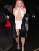 Lottie Moss Cleavage at Louie Restaurant in London