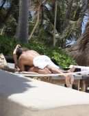 Teresa Giudice and her Boyfriend's PDA as they Passionately Kiss on a Mexican Beach