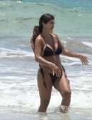 Teresa Giudice and her Boyfriend's PDA as they Passionately Kiss on a Mexican Beach