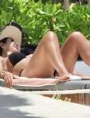Teresa Giudice and her Boyfriend's PDA as they Passionately Kiss on a Mexican Beach