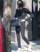 Angelina Jolie Pokies, Shopping at High-End Knoll Home Design Shop in West Hollywood