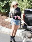 Avril Lavigne Pokies in See-through Top Arrive at Friend’s House in Calabasas