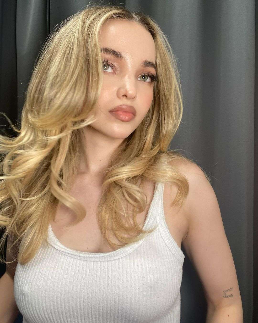 Dove Cameron Pokies in a Beautiful Portraits