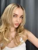 Dove Cameron Pokies in a Beautiful Portraits