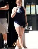 Ariel Winter Booty and Cameltoe in Tight White Shorts