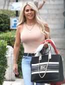 Bianca Gascoigne Pokies and Booty in Jeans, Out in Rome