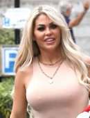 Bianca Gascoigne Pokies and Booty in Jeans, Out in Rome