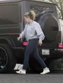 Hilary Duff Booty in Tight Leggings, Out in Los Angeles