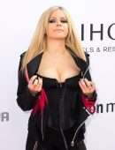 Avril Lavigne Cleavage at Variety Music Hitmakers Brunch in LA