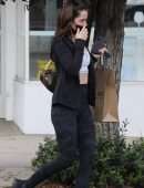 Ana de Armas Booty in Leggings, Shopping in Los Angeles
