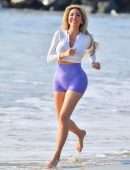 Farrah Abraham Booty in Shorts and Cleavage at a Beach in Santa Monica