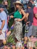 Jennifer Aniston Upskirt, Leggy and Pokies on Murder Mystery 2 Movie Set in Hawaii