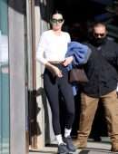 Kendall Jenner Cameltoe in Leggings Outside a Pilates Class in West Hollywood