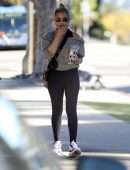Sarah Michelle Gellar Holding Ice Coffee after her Morning Workout in Brentwood