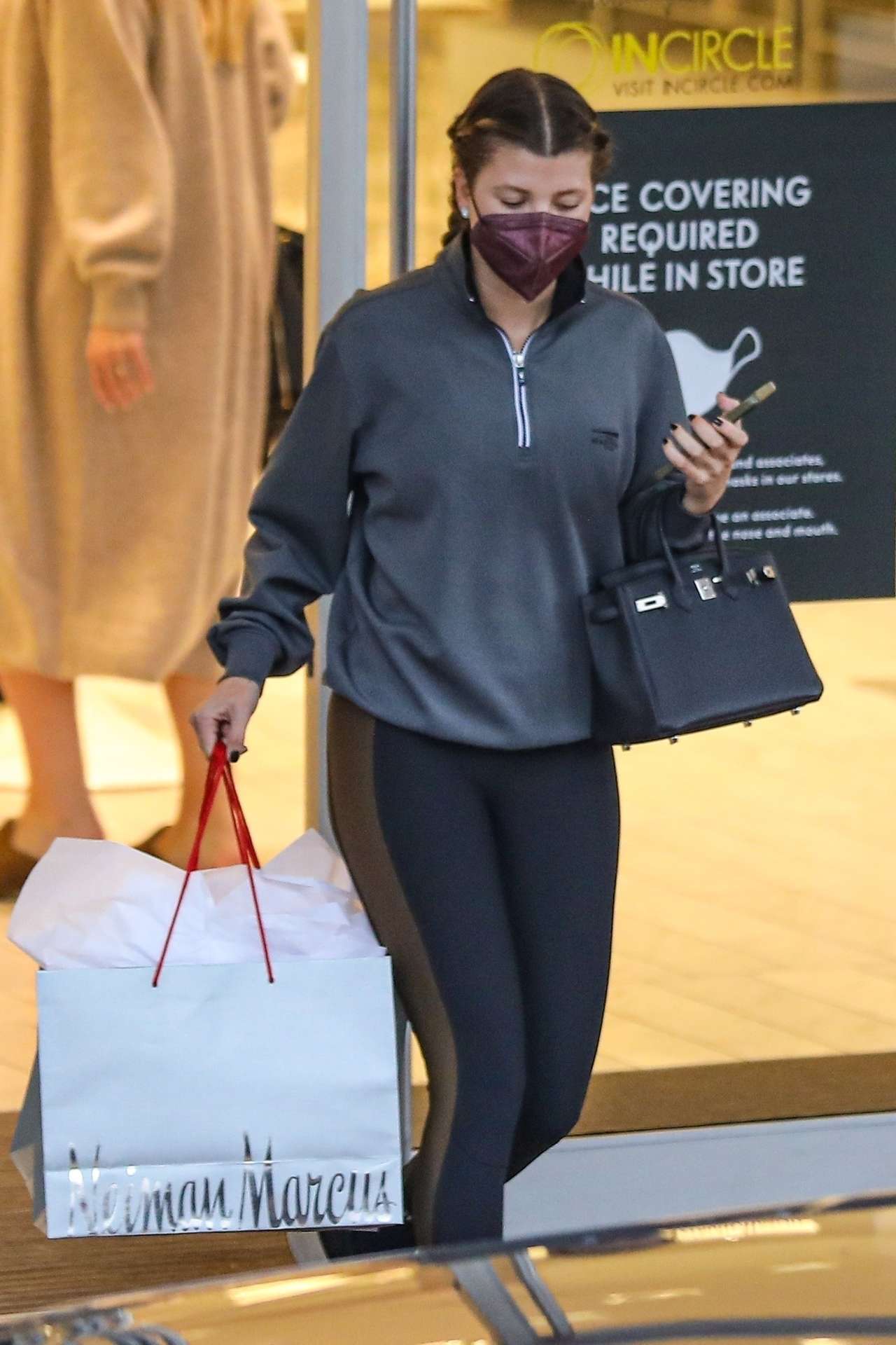 Sofia Richie Booty, Shopping at Neiman Marcus in Beverly Hills