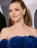 Amanda Seyfried at the Premiere of Hulu's "The Dropout" in Los Angeles