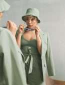 Florence Pugh in Jcrew Collection
