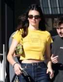 Kendall Jenner Booty in Jeans on the Set of a Photoshoot in Los Angeles